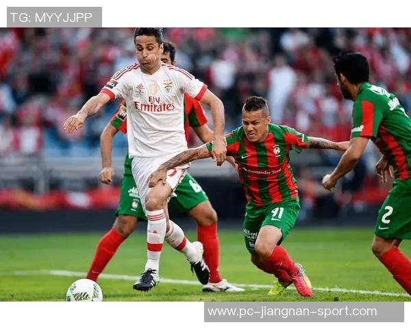 马里迪莫与埃斯托里激战正酣谁将赢得这场精彩对决