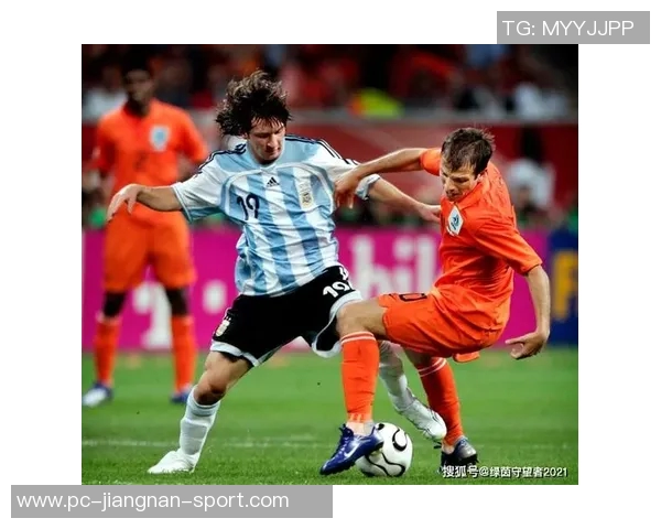 德扬与伊布的巅峰对决谁将成为足球场上的传奇之王